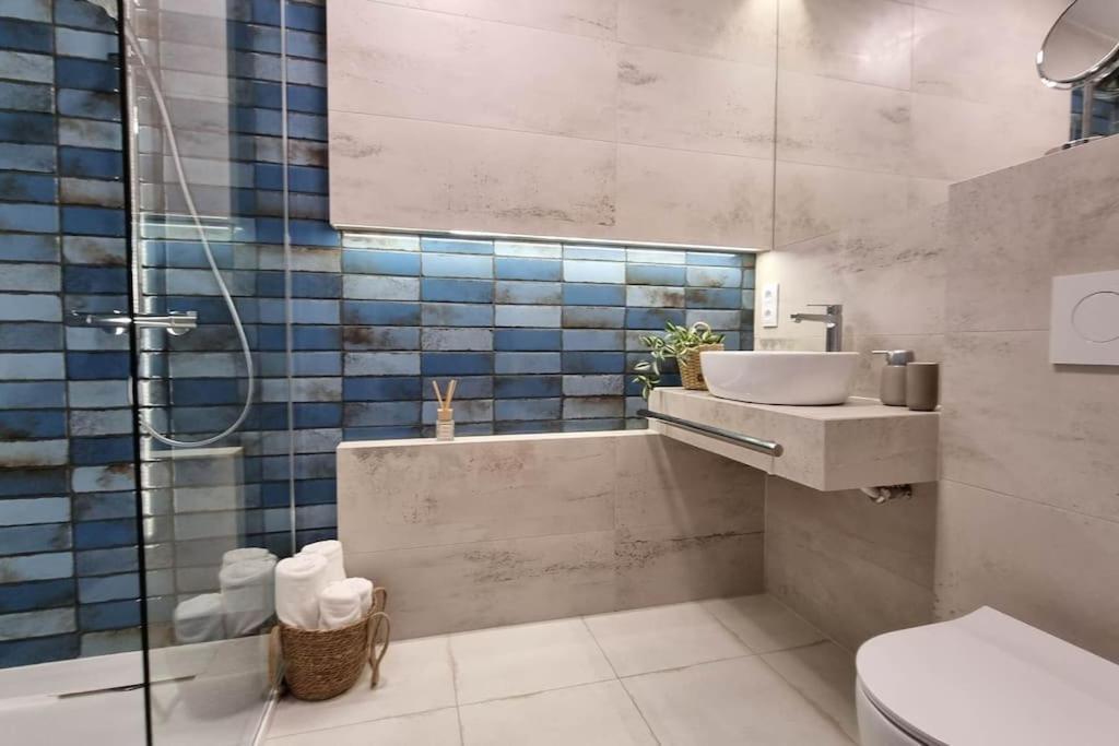 Wspanialy Apartament & Spa Nad Morzem Dziwnów Kültér fotó